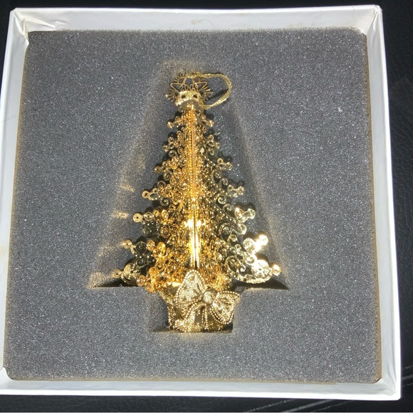 2003 Annual Gold Christmas Ornament “O’ Christmas Tree” By Danbury Mint - Picture 6 of 7